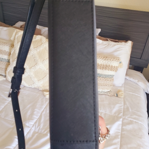 👜🆕️ Michael Kors Large Ew ZP Chain Crossbody Bag❤️👜 - Picture 4 of 7